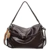 Bolso de hombro de cuero encerado simple y casual para mujer, nueva colección otoño 2026, gran capacidad, versátil para ir al trabajo, con un toque de alta gama, estilo bandolera