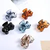 4,5cm Médio Transparente Estampa de Leopardo Laço de Amor Presilha de Cabelo Shark Clip Feminino Grampo para Meio Rabo Venda Quente Transfronteiriça Grampo de Cabelo