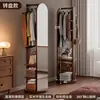 Espelho de corpo inteiro premium com cabide integrado, espelho de chão móvel, espelho de vestir rotativo para quarto, armazenamento de entrada e espelho de provador