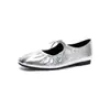 Zapatos Mary Jane Planos Bajos de Diseño de Nicho Retro Weiwei Girl 313-68 con Cordones Plateados Plisados