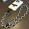 Uma Corda, Três Usos, Alça de Mochila Escolar Mini, Cordão para Celular, Pendurador Transversal no Pescoço, Corrente de Pulso para Celular, Anti-Perda e Anti-Queda para Homens e Mulheres