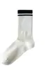 Meias Listradas Seamless de Cano Médio Zhuji para Primavera e Verão, Resistentes a Odores, Absorventes de Suor, Respiráveis, Meias Esportivas para Estudantes, Meias Femininas