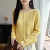 Cardigã de Tricô 100% Lã Feminino, Jaqueta Grossa com Gola Redonda, Novo Estilo Outono/Inverno, Peça Pronta para Vestir com Mangas Longas e Ombros Normais, Tendência