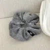 Scrunchie de Pelúcia Bordado Rachado Coração para Outono e Inverno Alta Elasticidade Durável Elástico de Cabelo Simples Versátil Corda de Cabelo Flor de Cabelo para Rabo de Cavalo