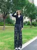 Camiseta Negra Estilo Puro Deseo Ajustada Adelgazante Cuello en V Manga Larga Principios de Otoño Estilo Coreano Ropa Dulce Chica Picante Moda Sexy Top para Mujer