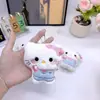 Pajarita Rellena Linda Dibujo Animado Kt Muñeca Creativa Muñeca Pequeña Colgante Broche Joyería DIY Accesorios Accesorios Mayoreo