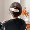 Grampo de Cabelo Elegante de Pelúcia com Pérolas Bico de Pato Headwear Feminino de Alta Qualidade Presilha Tubarão para Cabelo Presilha para Prender Meio Rabo Grampo de Cabelo
