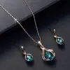Conjunto de Colar e Brincos de Liga Ouro Rosé para Mulheres, Joias Transfronteiriças de Estilo Floral de Luxo Leve de Nicho, Acessórios Simples e Versáteis