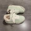Tênis Peludos Populares com Forro de Fleece para Mulheres 2024 Novo Inverno Versátil Sola Grossa Tênis de Treino Alemão Casual Esportivo Sapatos de Algodão