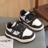 Tênis infantil para crianças de 6 a 12 anos, sapatos casuais de desenho animado, modelos de primavera e outono, tênis esportivos respiráveis de sola macia para meninas, sapatos leves para meninos