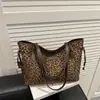 Bolso Tote Grande de Gran Capacidad Casual y de Moda Bolso de Mano de Moda Tendencia 2025 Bolso Tote de Hombro Único para Mujer