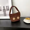 Bolsa pequena de pelúcia 2024 feminina fofa doce bordada bolsa de mão desenho animado menina fofa para sair compras bolsa de ombro