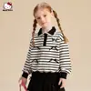 Moletom de Primavera para Meninas 2026 Novo Estilo Kuromi Moletom Listrado Preto e Branco com Detalhe de Laço para Crianças Mais Velhas