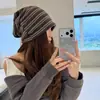 Gorro a rayas con estampado de cachorro retro para mujer, estilo fino de principios de otoño, circunferencia de cabeza grande, adelgazante de cara, gorro transpirable para la cabeza