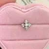Tachuela para oreja de aleación de titanio G23 de 1.2 mm de grosor con rosca interna, cruz de iris con circonia, joyería de piercing de barra extendida