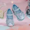 Sapatos de Couro para Meninas 2026 Nova Coleção Primavera/Outono Sapatos Pequenos de Couro com Franja e Laço com Saia de Gaze Branca Sapatos Infantis Planos Leves