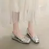 Zapatos planos estilo francés para mujer con lazo, punta poco profunda plateados, nueva colección de otoño 2026, zapatos planos de ballet con punta cuadrada, zapatos pequeños de piel