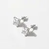 Pendientes de Cobre con Circonita Cúbica Super Brillantes Pendientes de Botón Geométricos de Lujo Ligero a la Moda Puños para Orejas Simples Versátiles Nueva Personalidad para Mujeres