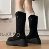Botas de moda outono e inverno 2026 com sola grossa para emagrecer, estilo europeu e americano, salto grosso, botas longas que aumentam a altura para mulheres, com detalhes de fivela em camurça