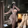 Atacado de lingerie sensual, incluindo trajes de empregada transparentes e sedutores, com detalhes em renda, transparentes e vestidos sexy para mulheres