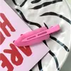 2025 Explosiones de alta calidad Pasador de pelo sin costuras Niña Lindo Dibujo Animado Pasador de pelo Pinza Lateral Patrón Clip para Flequillo Dopamina