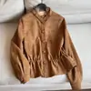 Estilo nuevo 2026, cuello de encaje de gamuza retro, chaqueta corta ajustada, al por mayor N5CW8622