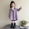 Gabardina de Algodón de Doble Botonadura Estilo Coreano para Niñas Estilo Primavera/Otoño 2026 Nueva Llegada Moda Infantil Elegante Top de Moda para Niña Pequeña