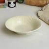 Cuenco flotante vintage de cerámica para postres, pasteles y helados, con un toque de sentido avanzado, ideal para restaurantes.