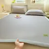 Juego de tres piezas de alfombrilla refrigerante de frijol helado de lujo ligero de color sólido, tacto frío para dormir sin ropa, alfombrilla refrigerante suave tipo sándwich, alfombrilla de aire acondicionado transpirable de seda de hielo