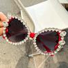 Gafas de Sol Oversize de Diseñador para Mujer - Acentos de Cristal Montados a Mano + Chic Estilo Urbano