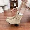 Botas Curtas Ocidentais Plissadas de Outono e Inverno para Mulheres, Botas Arredondadas de Salto Grosso, Estilo Britânico Retrô, Versáteis Botas Martin para Aumentar a Altura de Pessoas Baixas