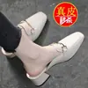 Mules de cuero suave genuino de comercio exterior para mujer, punta cerrada, tacón medio, nuevo estilo verano 2021, populares en línea, para uso exterior, tacón grueso, zapatos de una sola pieza para el trabajo