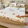 Juego de sábanas de terciopelo de leche engrosado con estampado de dibujos animados nuevo 2026, un juego de tres piezas para uso doméstico, que proporciona calidez para el invierno