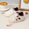 Sapatos de Inverno para Bebê Menina com Solado Macio Antiderrapante Anti-Chute Desenho Animado de Concha na Ponta dos Pés Sapatos Quentes de Algodão para Crianças