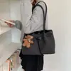 Bolsa Tote de Lã Xadrez Feminina 2026 Nova Tendência Outono Retrô Grande Capacidade para o Dia a Dia Ombro Único de Mão Bolsa Grande