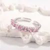 Anel Rosa Sakura com Pedras de Diamante, Estilo Palácio Retrô, Design Lindo, Versátil e Fashion, Anel Super Brilhante para Dedo Indicador, Joia para Mão Feminina