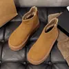 Outono/Inverno 2026 Novas Botas de Neve Nordestinas com Aumento de Altura Femininas com Pelúcia Quente Sapatos de Algodão Solado Grosso Casuais Populares Botas Martin
