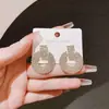 Brincos redondos geométricos com design retrô cravejados de diamantes brincos de tarraxa criativos de nicho brincos de temperamento luxo leve senso de alta qualidade atacado