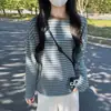 Camiseta de Manga Larga Rayada de Color Contrastante K2398 para Mujer, Estilo Coreano de Otoño, Top Holgado y Adelgazante, Camiseta Básica de Punto con Cuello Redondo