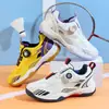 Nuevas zapatillas de bádminton transfronterizas para hombres, mujeres y niños, adecuadas para uso interior y exterior, incluyendo zapatillas de tenis de mesa, zapatillas de tenis de corte bajo y zapatillas de bádminton para entrenamiento