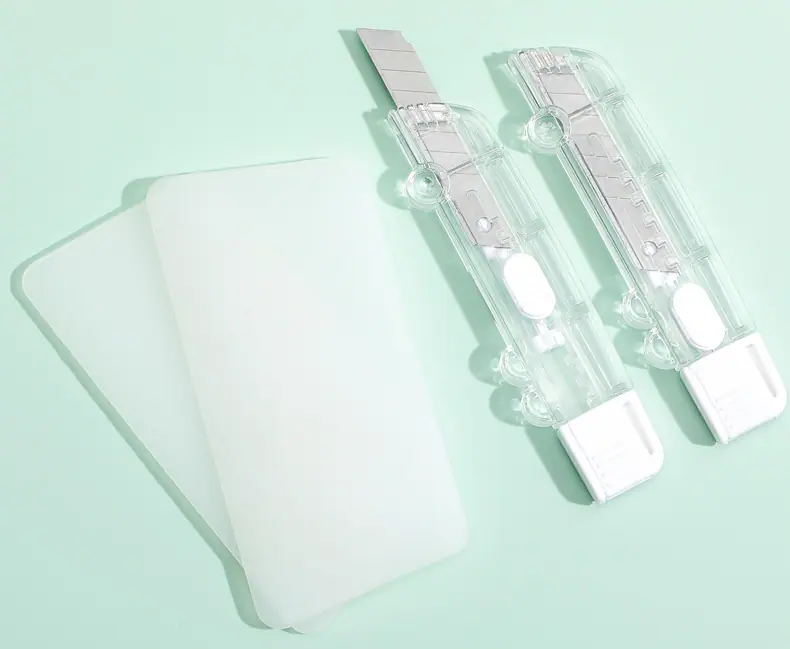 2 790
