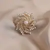 Broche de Borboleta em Metal, High-End, Acessórios de Luxo Acessível de Nicho, Corsage Fashion Retro, Alfinetes de Roupa, Joias Anti-Exposição