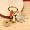 Llavero de Latón Macizo con un Silbato y un Limpiaorejas de Cigarra, Colgante Creativo para Llave de Coche, Artículo Popular de Vendedor Ambulante