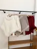 Conjunto de Nuevo Diseño Otoño e Invierno 2025 con Capa de Cuello de Piel, Suéter de Punto de Manga Larga de Color Sólido y Falda Media, Conjunto de Tres Piezas para Mujer