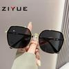 Gafas de Sol de Protección Solar de Estilo Nuevo 2026 para Mujer, Populares en Internet, Protección UV de Verano, Efecto Adelgazante, Gafas de Sol de Moda de Alta Gama