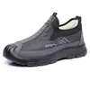 Zapatos Nuevos de Algodón para Hombre Invierno Más Terciopelo Cálido Suela Suave Botas de Nieve Acolchadas de Media Caña Zapatos Deportivos de Algodón para Hombre Venta al por Mayor