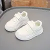 Zapatillas Deportivas Infantiles 2026 Primavera y Otoño Nuevo Estilo para Niñas Suela Gruesa Antideslizantes Modernas Versátiles para Niños Cómodas Ligeras Casuales