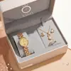 Directamente de la fábrica fuente: relojes para mujer, esferas ovaladas de aleación color dorado, juegos de joyería de perlas, artículos de regalo de moda, suministro directo de fábrica