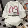 Camiseta de Manga Curta com Estampa de Gatinho Estilo Doce e Fofo para Mulheres 2025 Verão Nova Casual Solta Design Top