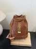 Bolso de hombro retro con tachuelas para mujer, estilo 'hot girl', transfronterizo, nuevo bolso de hombro de moda europeo y americano para ir al trabajo, bolso tote de nicho